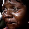 haiti mujer llorando