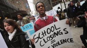 school-closing-protest-in-chicago